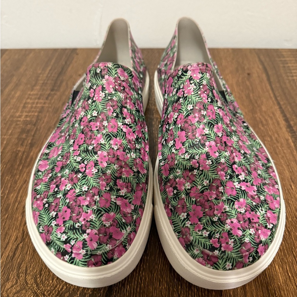 CROCS Pink and Green Floral Sneakers